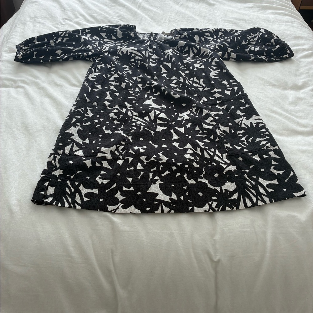Everlane Black and White Floral Dress